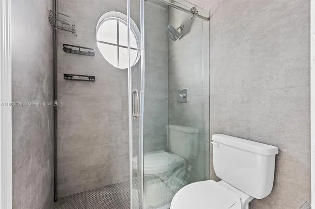 $825,000 | 7521 Northwest 113th Path, Doral, FL 33178