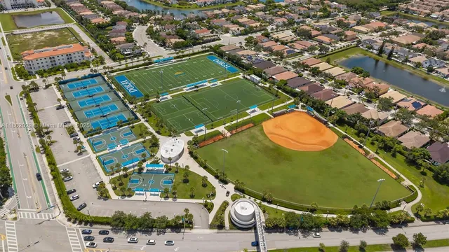 $825,000 | 7521 Northwest 113th Path, Doral, FL 33178