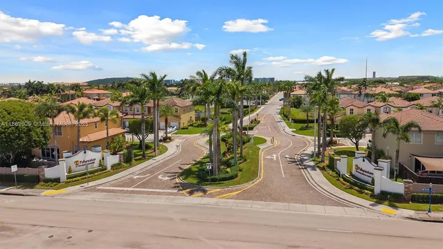 $825,000 | 7521 Northwest 113th Path, Doral, FL 33178