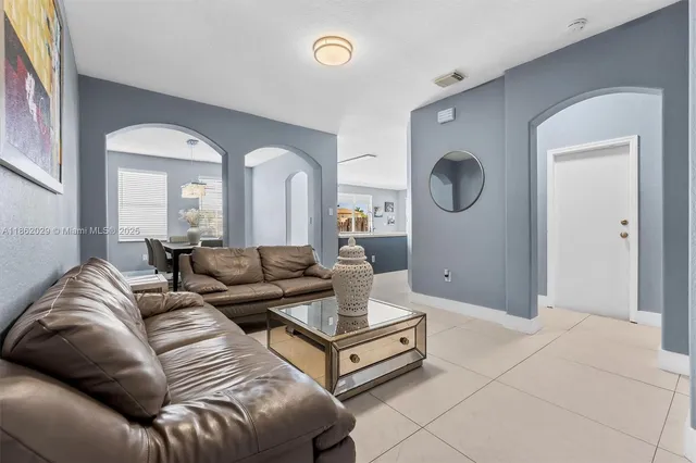 $825,000 | 7521 Northwest 113th Path, Doral, FL 33178