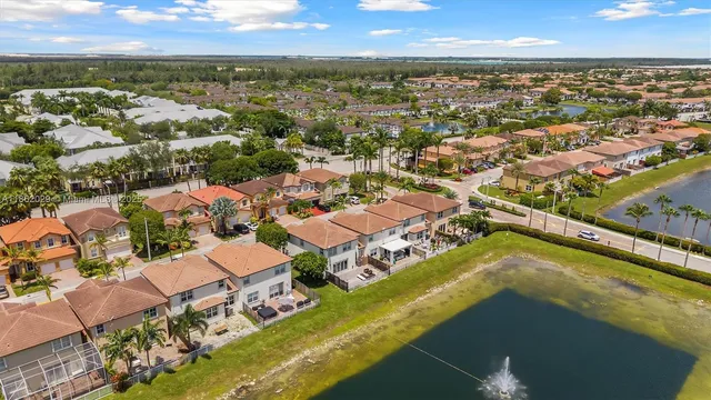 $825,000 | 7521 Northwest 113th Path, Doral, FL 33178