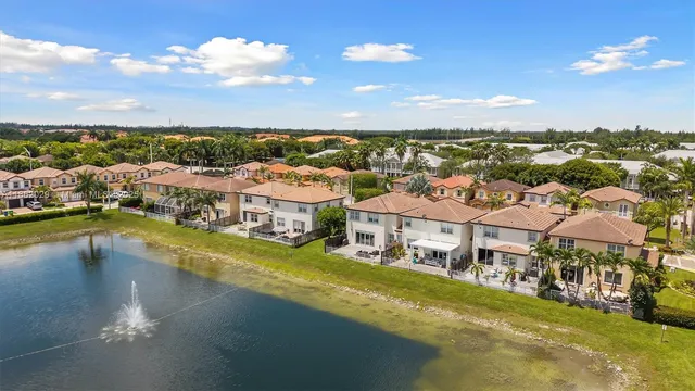 $825,000 | 7521 Northwest 113th Path, Doral, FL 33178