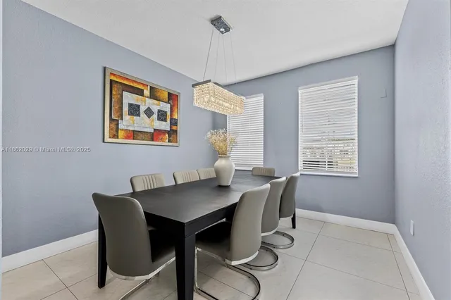 $825,000 | 7521 Northwest 113th Path, Doral, FL 33178