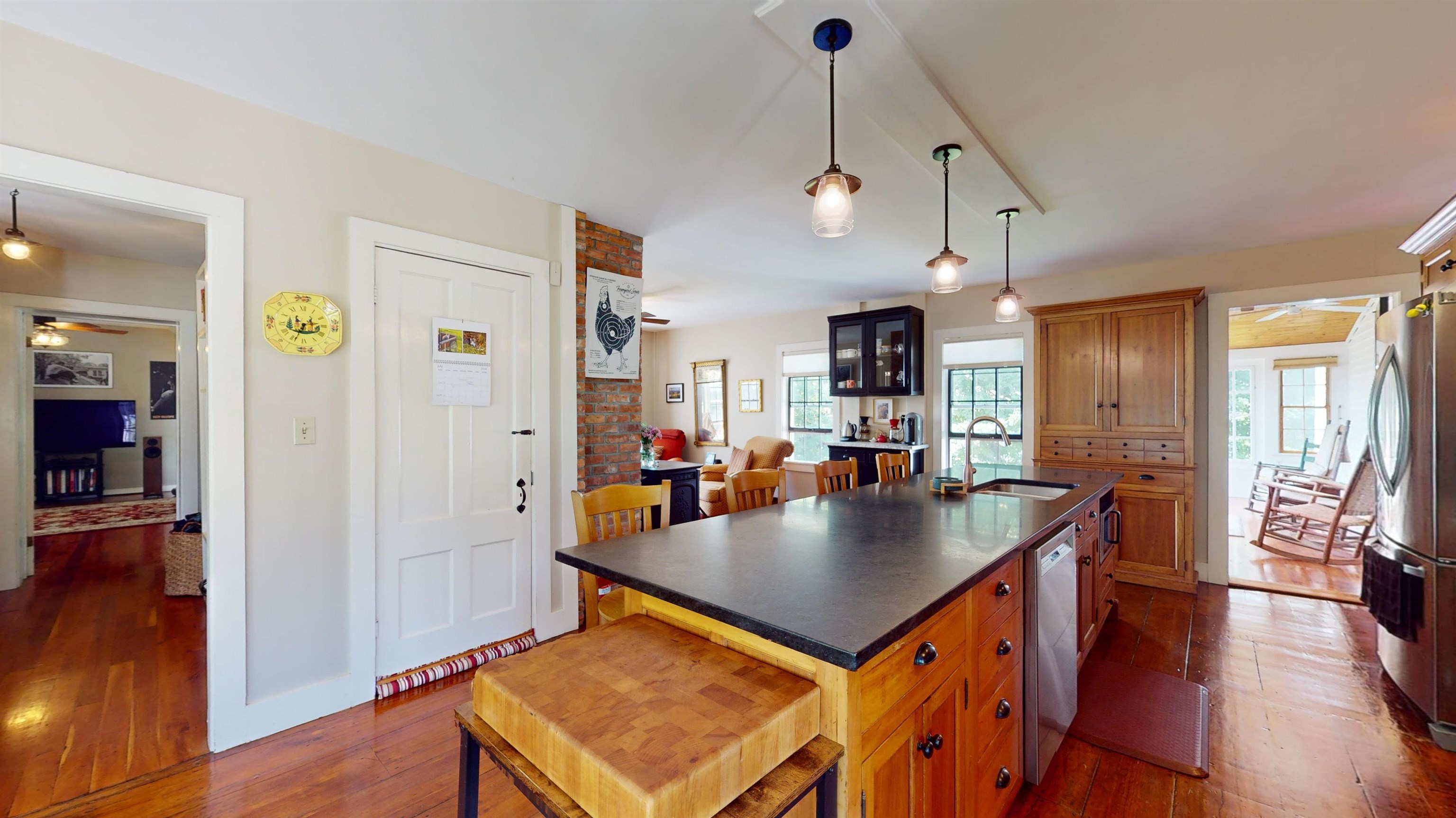 484 Halladay Road Middlebury, VT 05753 - Photo 4 of 40