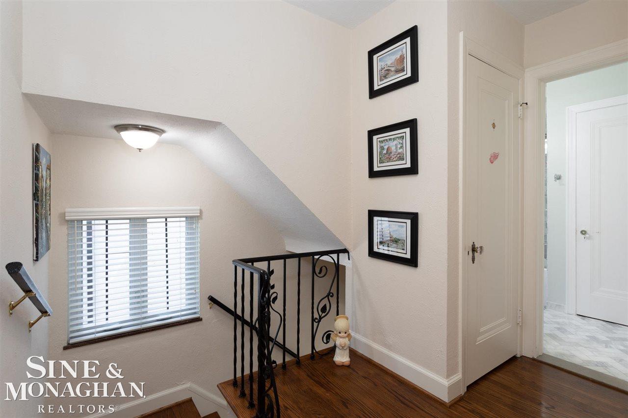 274 Moran Road Grosse Pointe Farms, MI 48236 - Photo 17 of 44