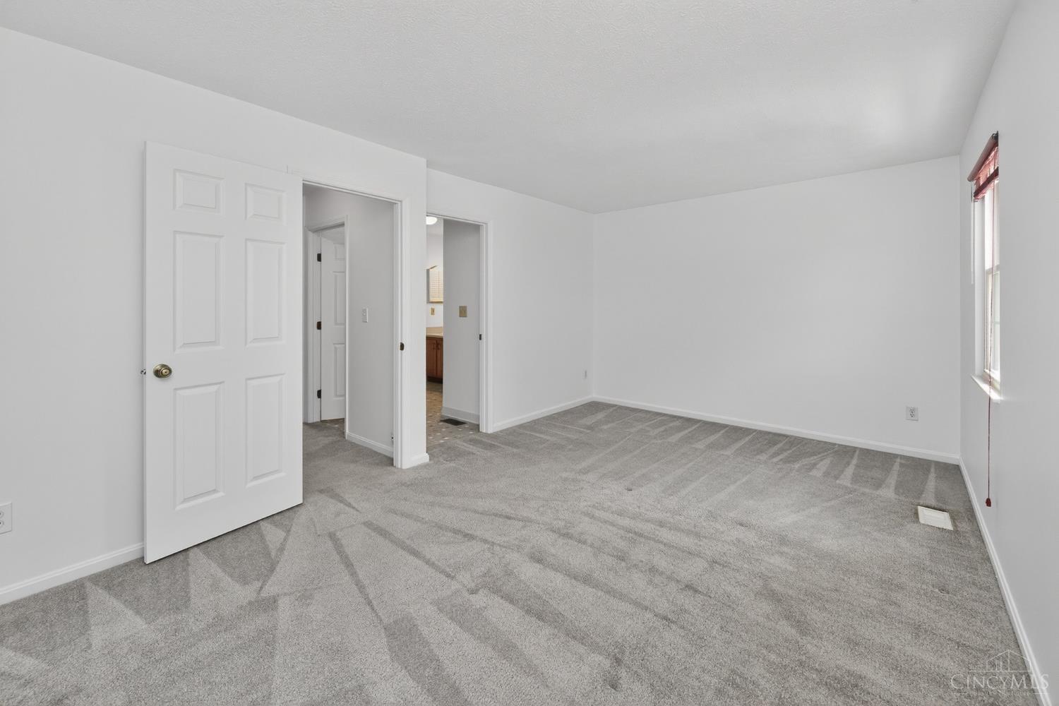6355 Corbly Road, Unit 4 Cincinnati, OH 45230 - Photo 22 of 43
