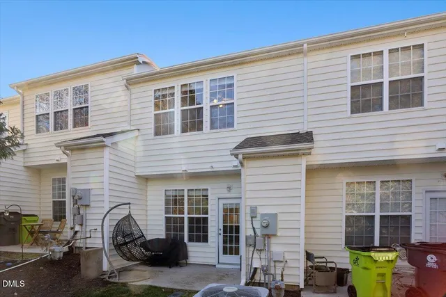 $299,900 | 221 Grey Elm Trail, Durham, NC 27713