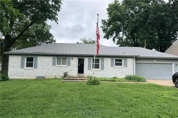 $400,000 | 6214 West 86th Street, Overland Park, KS 66207