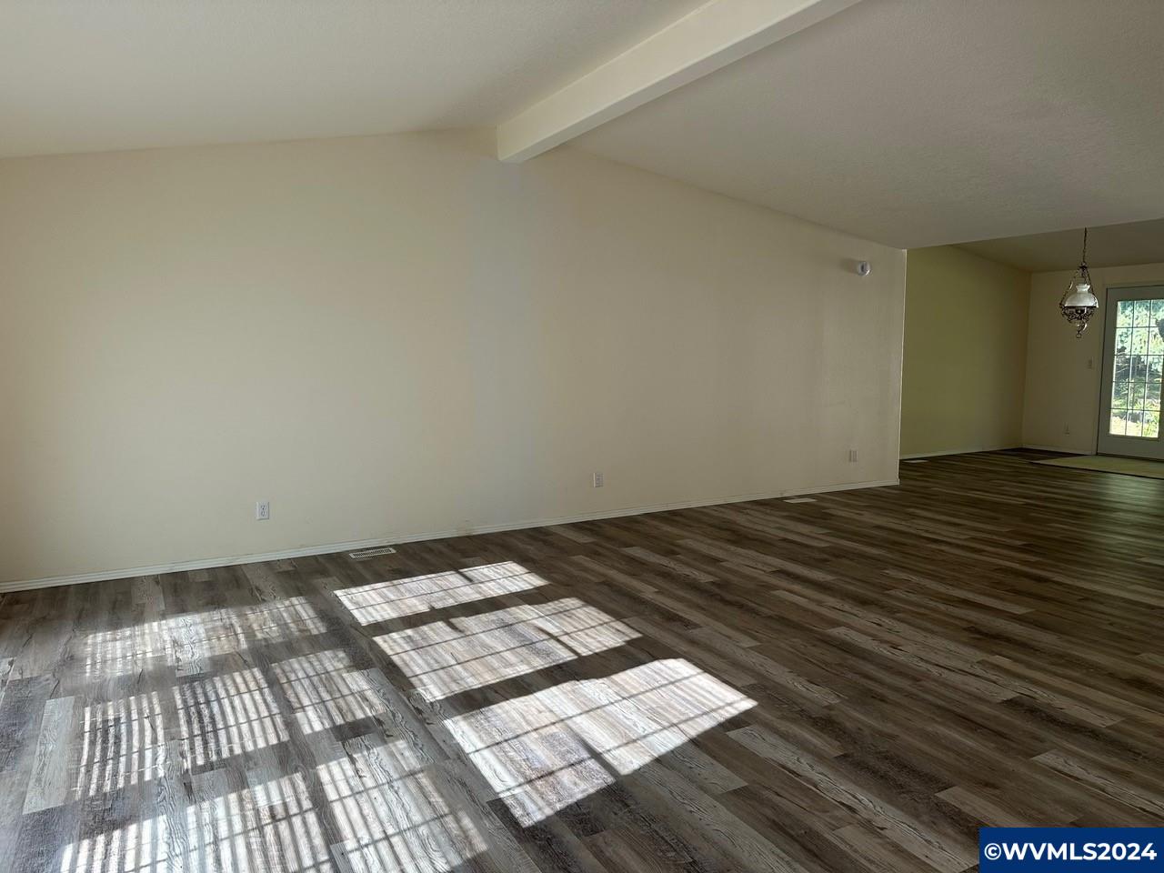 1737 Southwest Clay Street Dallas, OR 97338 - Photo 11 of 35 Gallery Image 11