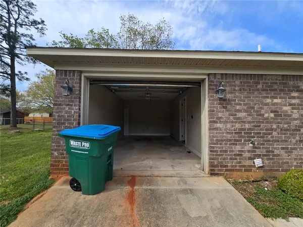 $175,370 | 141 McRae Street, Atmore, AL 36502