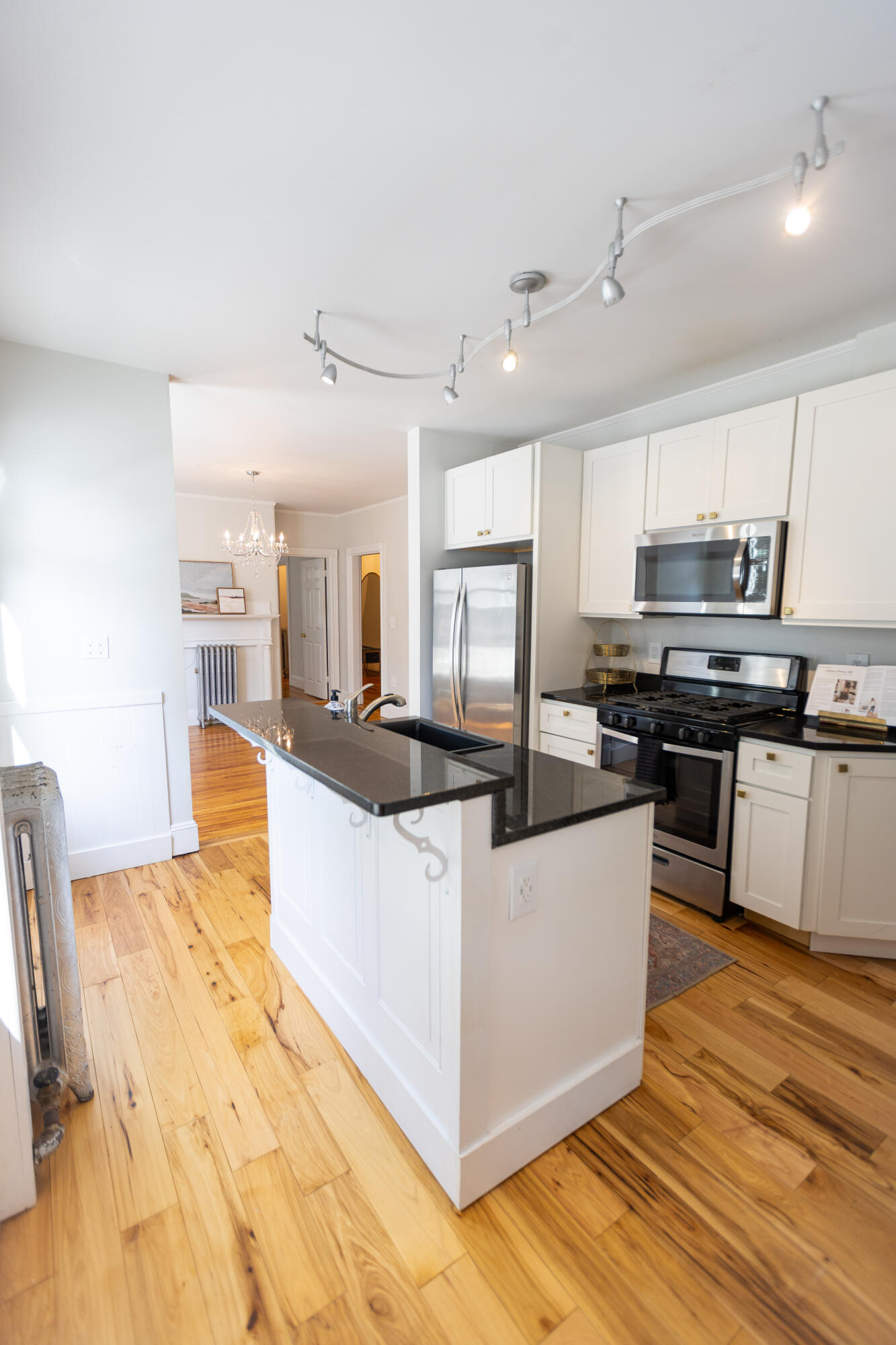 32 State Street, Unit 1 Portland, ME 04101 - Photo 20 of 34 2Y8A8233