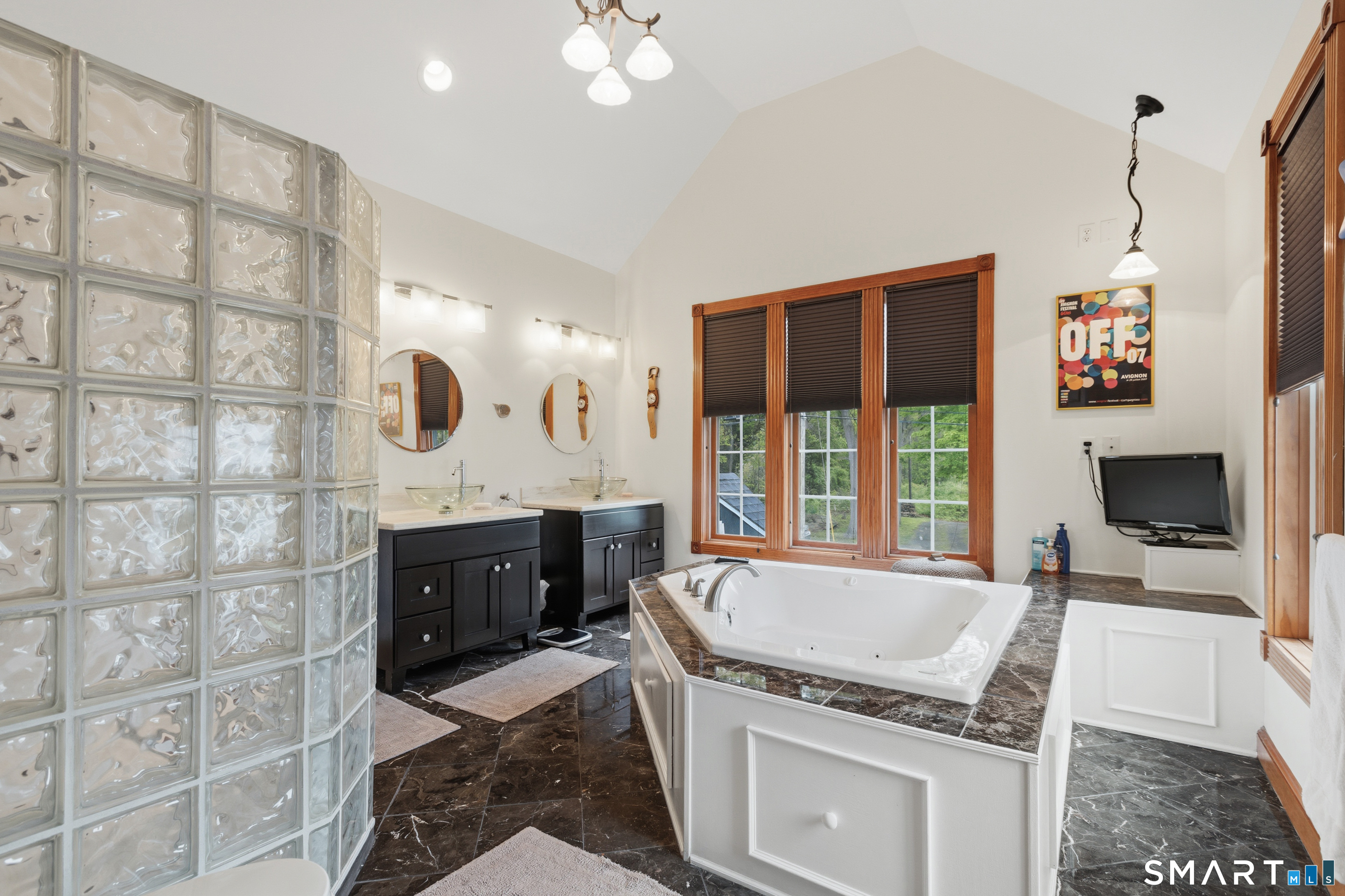 25 Brocketts Point Road Branford, CT 06405 - Photo 17 of 40