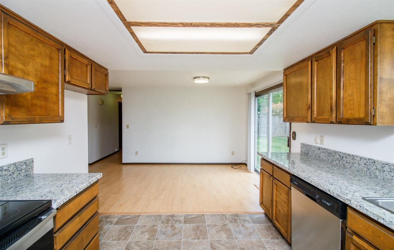 2894 Lone Pine Road Medford, OR 97504 - Photo 10 of 26 Additional Photo