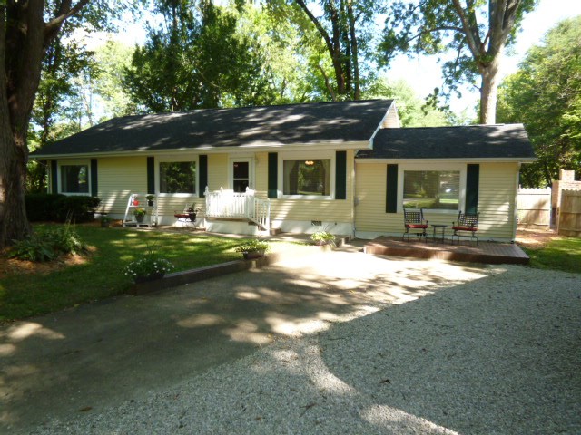 220 Christ Road Evansville, IN 47711 - Photo 1 of 22 Gallery Image 1