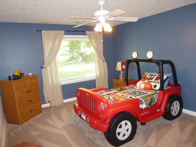 220 Christ Road Evansville, IN 47711 - Photo 12 of 22 Gallery Image 12