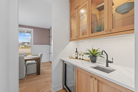 $1,575,000 | 769 Woodland Hill Court, Medina, MN 55340