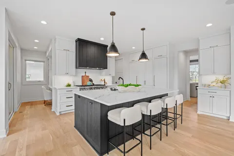 $1,575,000 | 769 Woodland Hill Court, Medina, MN 55340