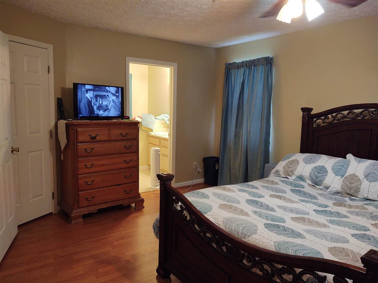2100 Springhill Avenue Raleigh, NC 27603 - Photo 5 of 9 Owner's Suite 2