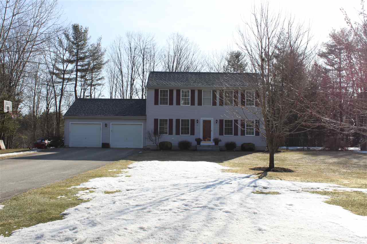 72 Hatfield Road Weare, NH 03281 - Photo 2 of 27