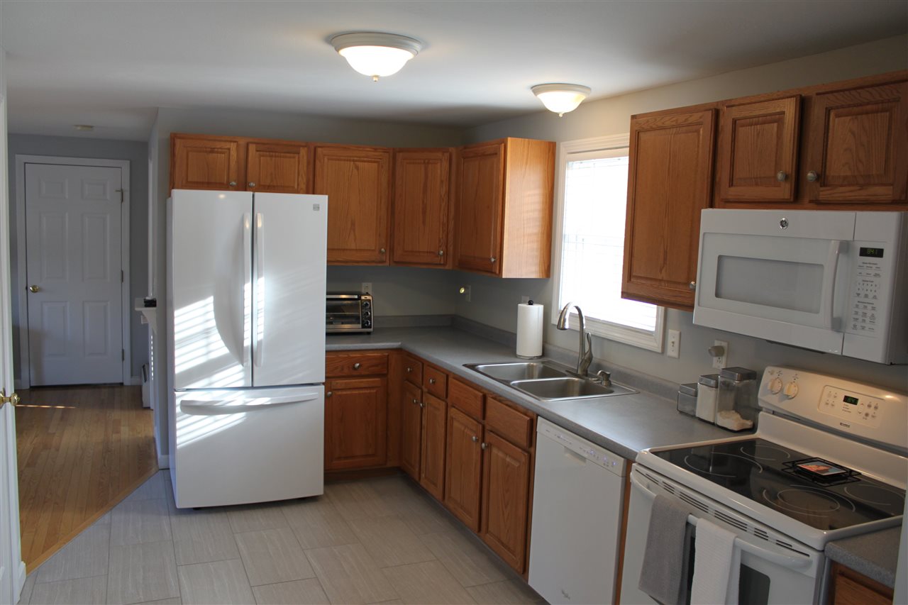 72 Hatfield Road Weare, NH 03281 - Photo 26 of 27