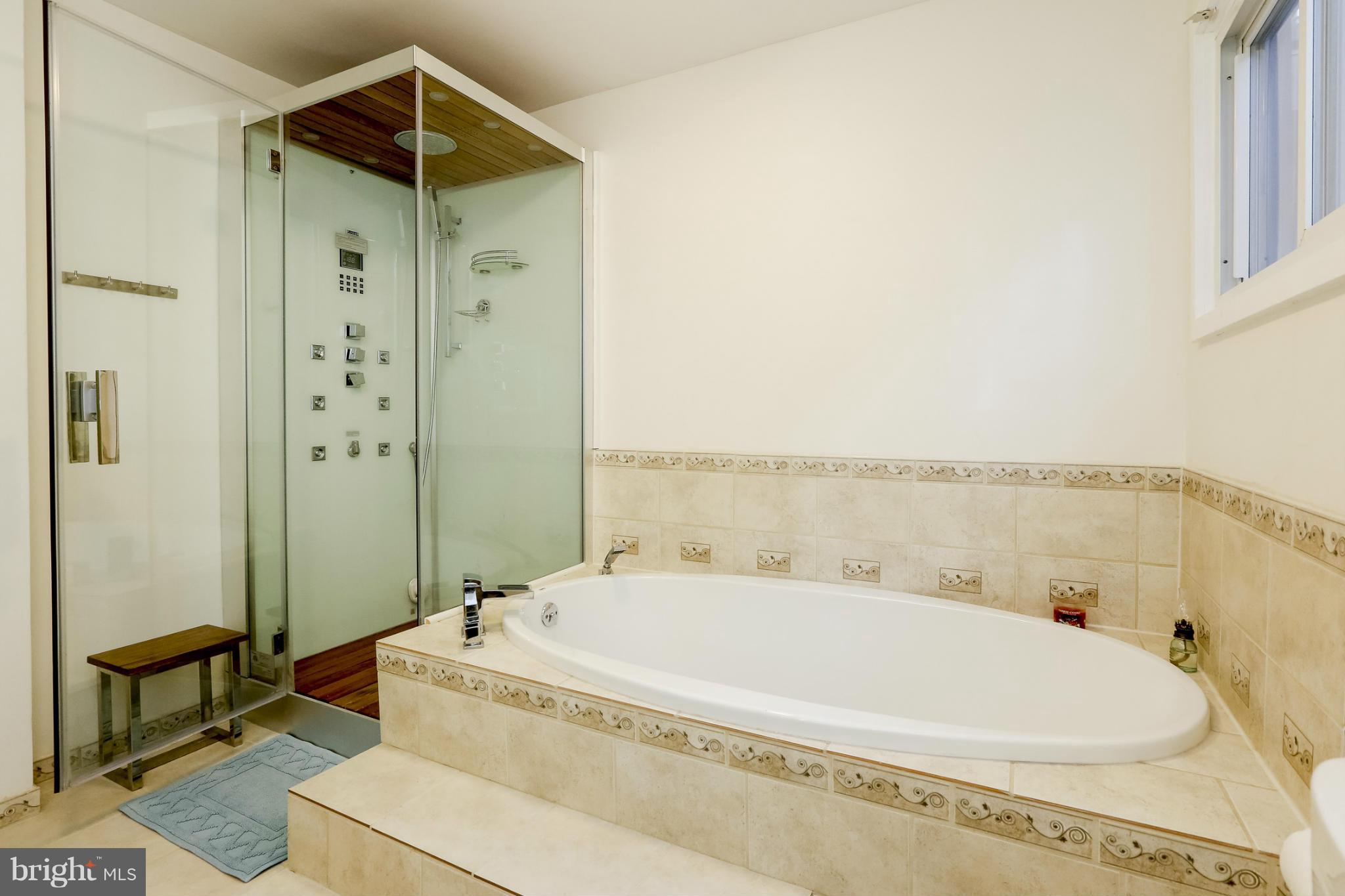 6742 Hemlock Point Road New Market, MD 21774 - Photo 10 of 21 Bath