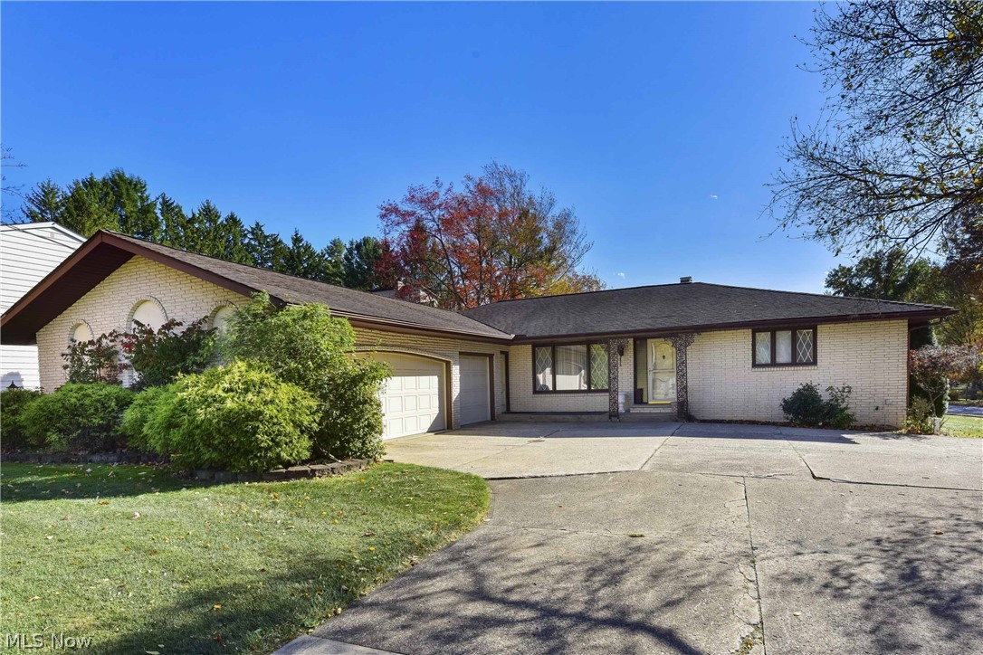 8429 West Pleasant Valley Road Parma, OH 44130 - Photo 1 of 34 Gallery Image 1