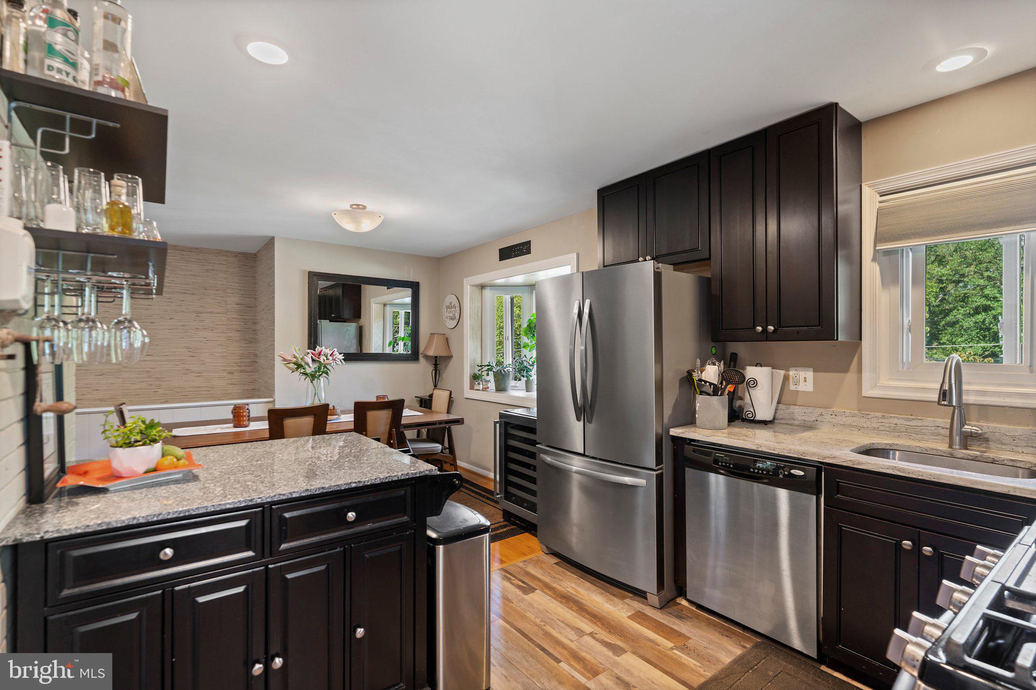 7533 Murillo Street Springfield, VA 22151 - Photo 4 of 46