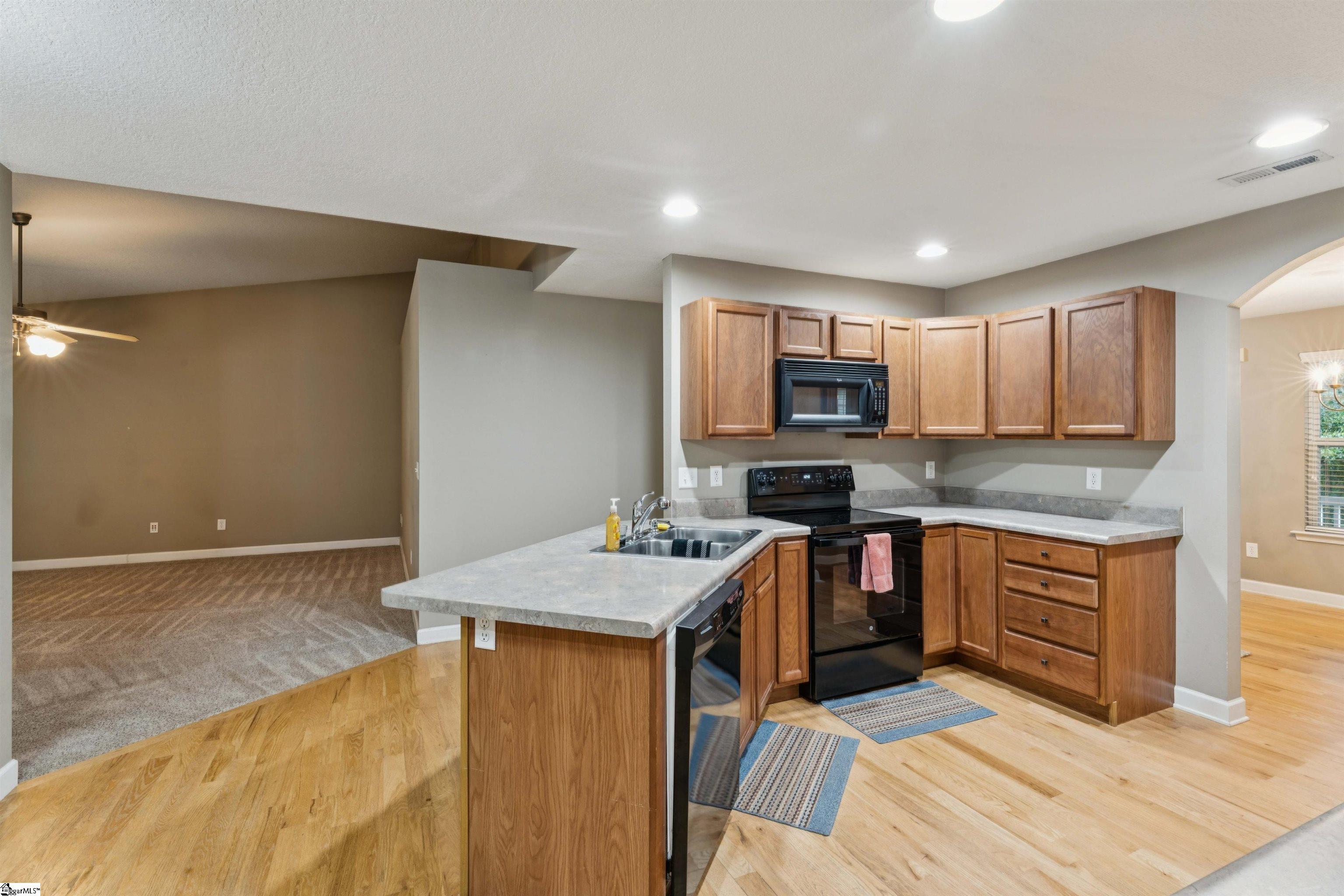 113 Valley Drive Anderson, SC 29625 - Photo 12 of 45