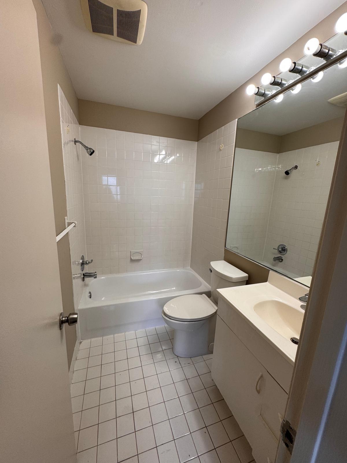 9222 Southwest 5th Street, Unit B Boca Raton, FL 33428 - Photo 12 of 14 WhatsApp Image 2026-01-20 at 3.41.47 PM