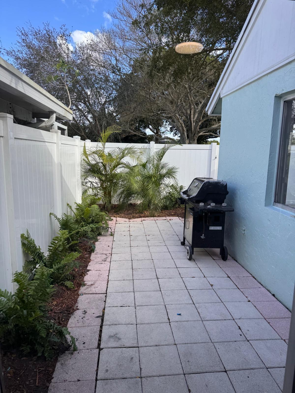 9222 Southwest 5th Street, Unit B Boca Raton, FL 33428 - Photo 14 of 14 WhatsApp Image 2026-01-20 at 3.42.12 PM