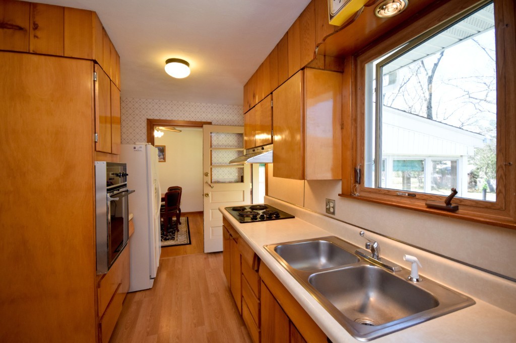 28 Squire Lane Springfield, MA 01118 - Photo 5 of 28 Gallery Image 5