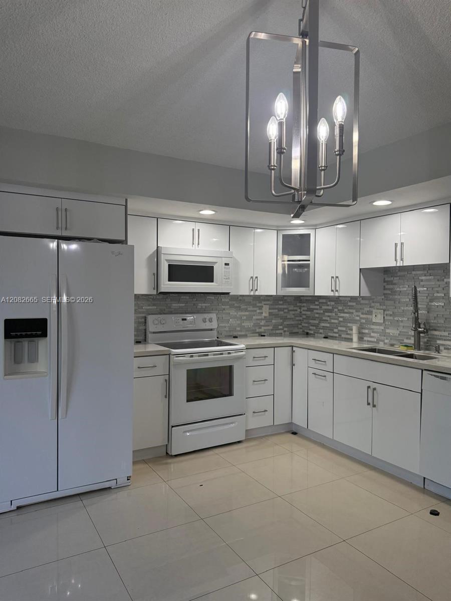 8650 Southwest 133rd Avenue Road, Unit 211 Miami, FL 33183 - Photo 1 of 25 Gallery Image 1