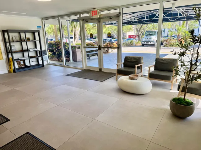 $2,500 | 6161 Northwest 2nd Avenue, Unit PHM, Boca Raton, FL 33487