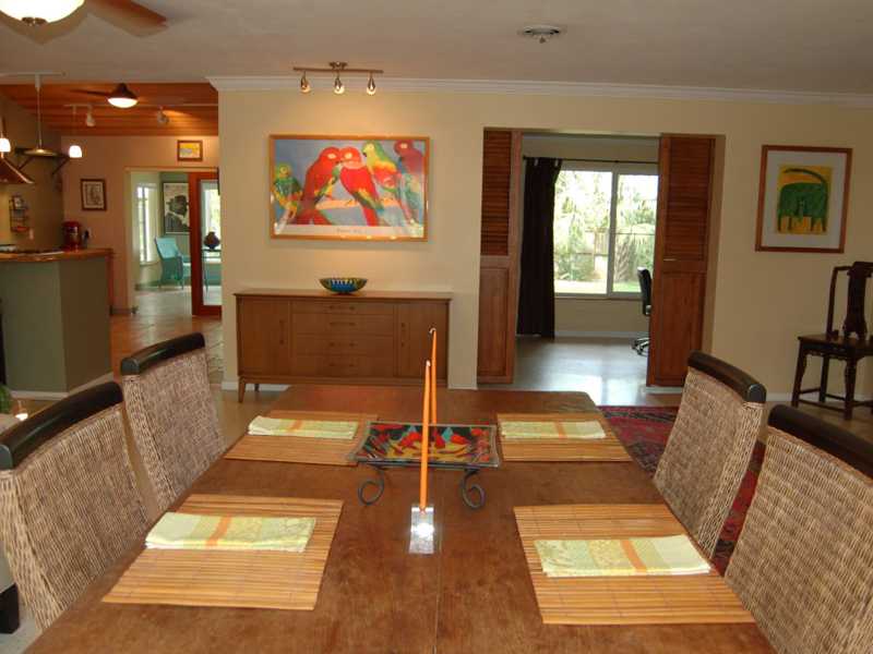 655 Cypress Road Vero Beach, FL 32963 - Photo 4 of 25 Gallery Image 4