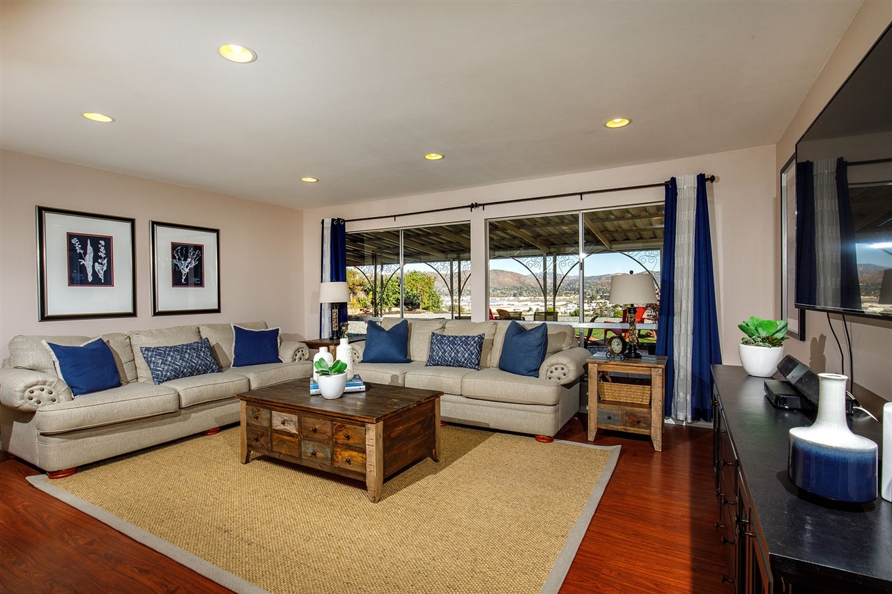 1585 Eastside Road El Cajon, CA 92020 - Photo 3 of 25 Gallery Image 3