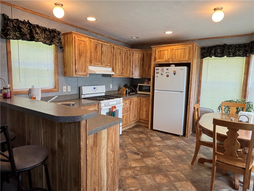 304 Cooper Road Middlefield, NY 13326 - Photo 4 of 26