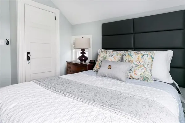 $10,000 | 16 Carroll Avenue, Newport, RI 02840