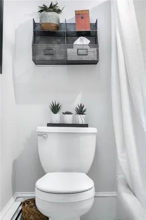 $10,000 | 16 Carroll Avenue, Newport, RI 02840