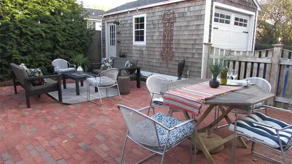 $10,000 | 16 Carroll Avenue, Newport, RI 02840