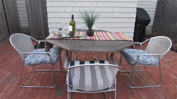 $10,000 | 16 Carroll Avenue, Newport, RI 02840