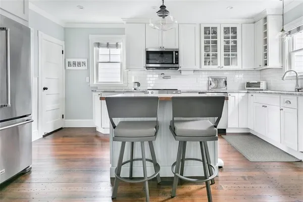 $10,000 | 16 Carroll Avenue, Newport, RI 02840