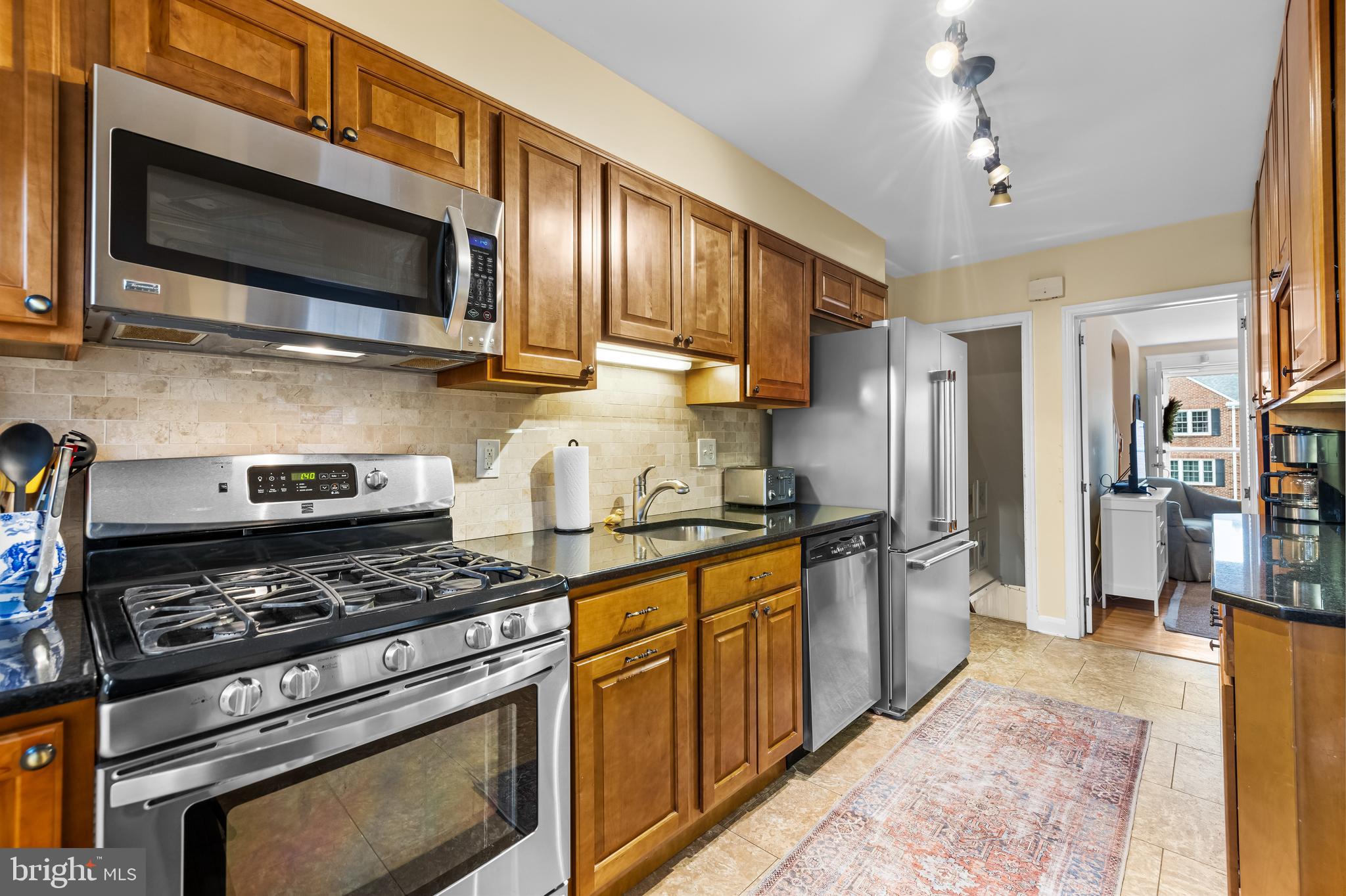 147 Brandon Road Baltimore, MD 21212 - Photo 16 of 27