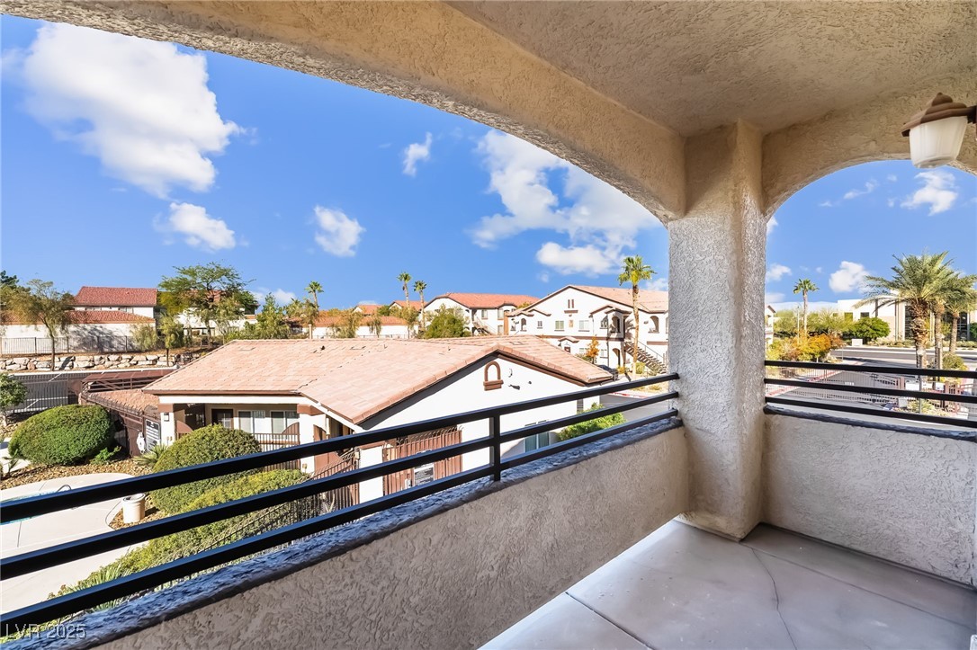 2291 West Horizon Ridge Parkway, Unit 12270 Henderson, NV 89052 - Photo 33 of 33 Balcony featuring a residential view