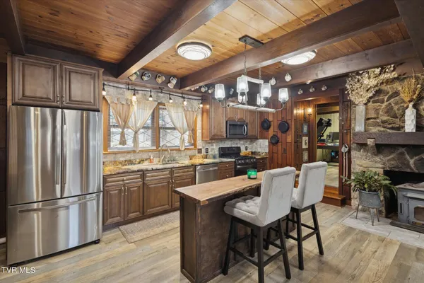 $719,900 | 1955 Gap Creek Road, Elizabethton, TN 37643