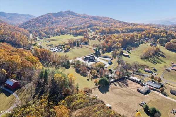 $719,900 | 1955 Gap Creek Road, Elizabethton, TN 37643