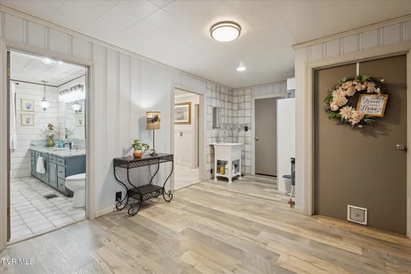 $719,900 | 1955 Gap Creek Road, Elizabethton, TN 37643