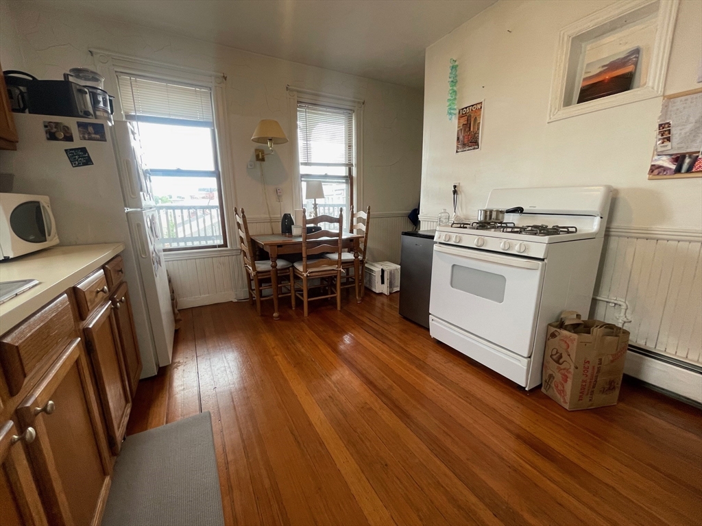44 I Street, Unit 3 Boston, MA 02127 - Photo 6 of 17