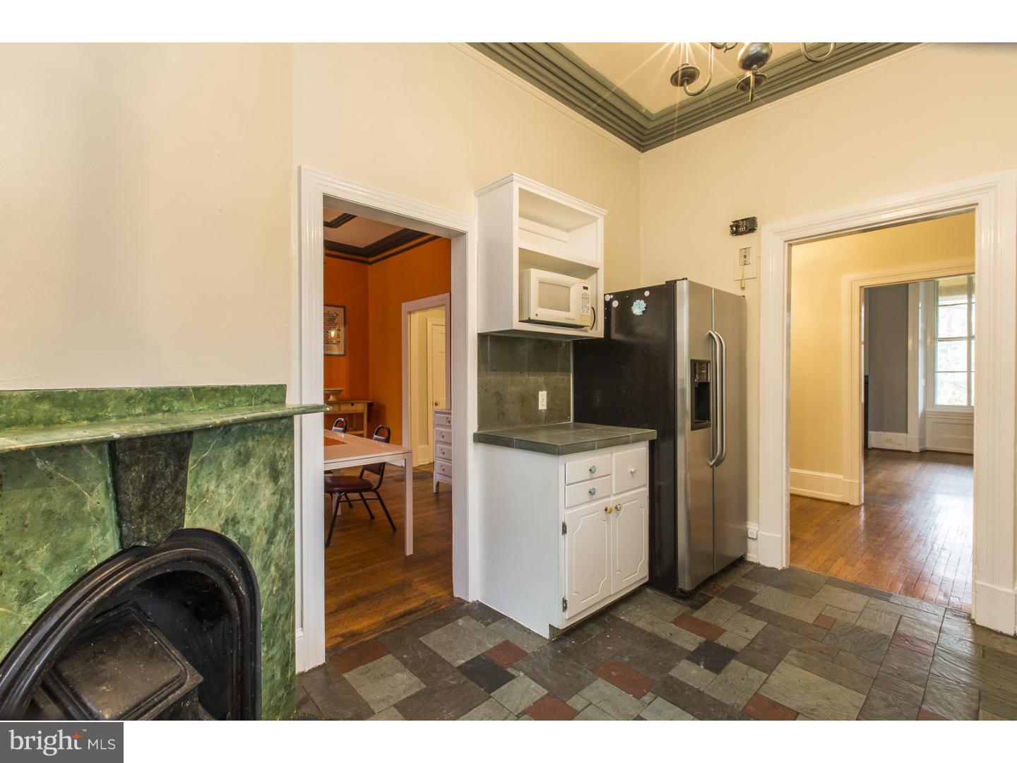 7806 Cresheim Road Philadelphia, PA 19118 - Photo 13 of 25 Kitchen