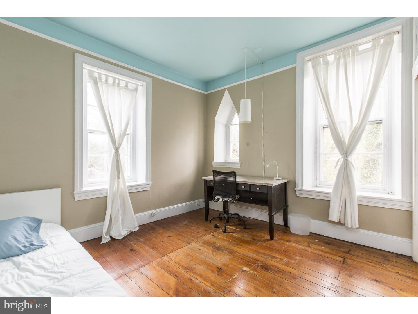 7806 Cresheim Road Philadelphia, PA 19118 - Photo 22 of 25 Bedroom 4
