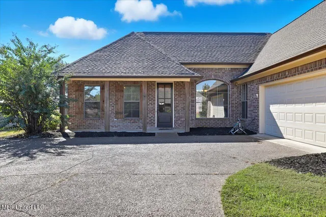 $288,000 | 194 Harvey Crossing, Canton, MS 39046